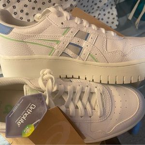 ASICS PLATFORM WHITE SNEAKERS FOR WOMEN SIZE 9